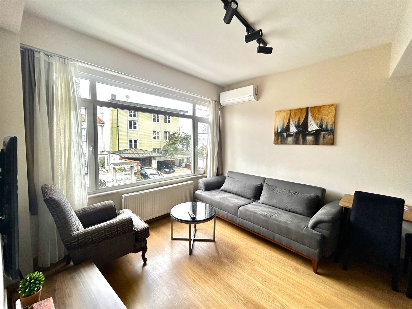 Family Economy Suite